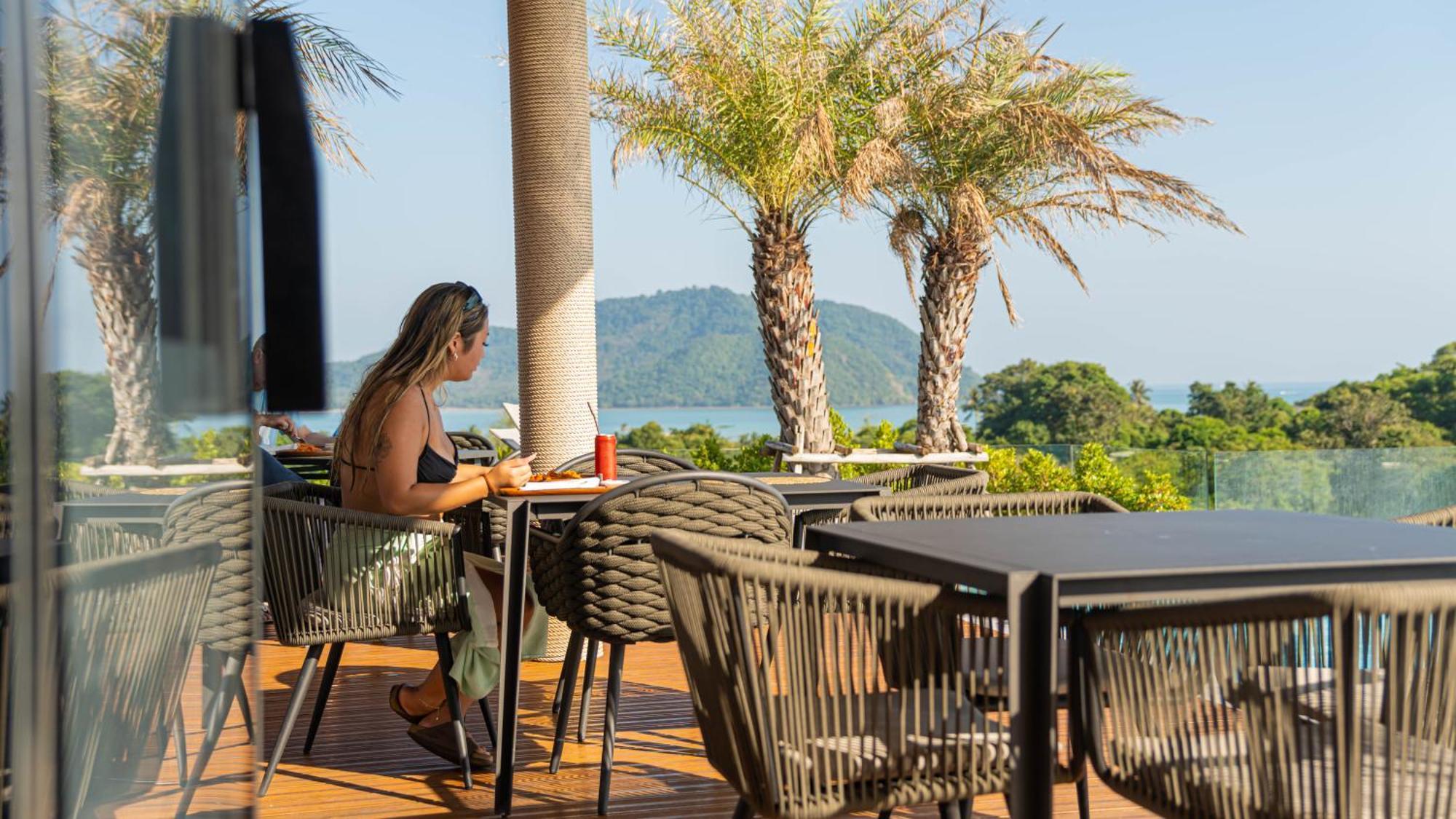 Elite Atoll Serviced Apartments Phuket Rawai Exterior photo